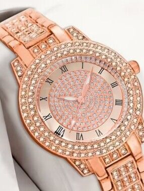 Women's Rose Gold Rhinestone Bracelet Watch - Elegant Sparkle